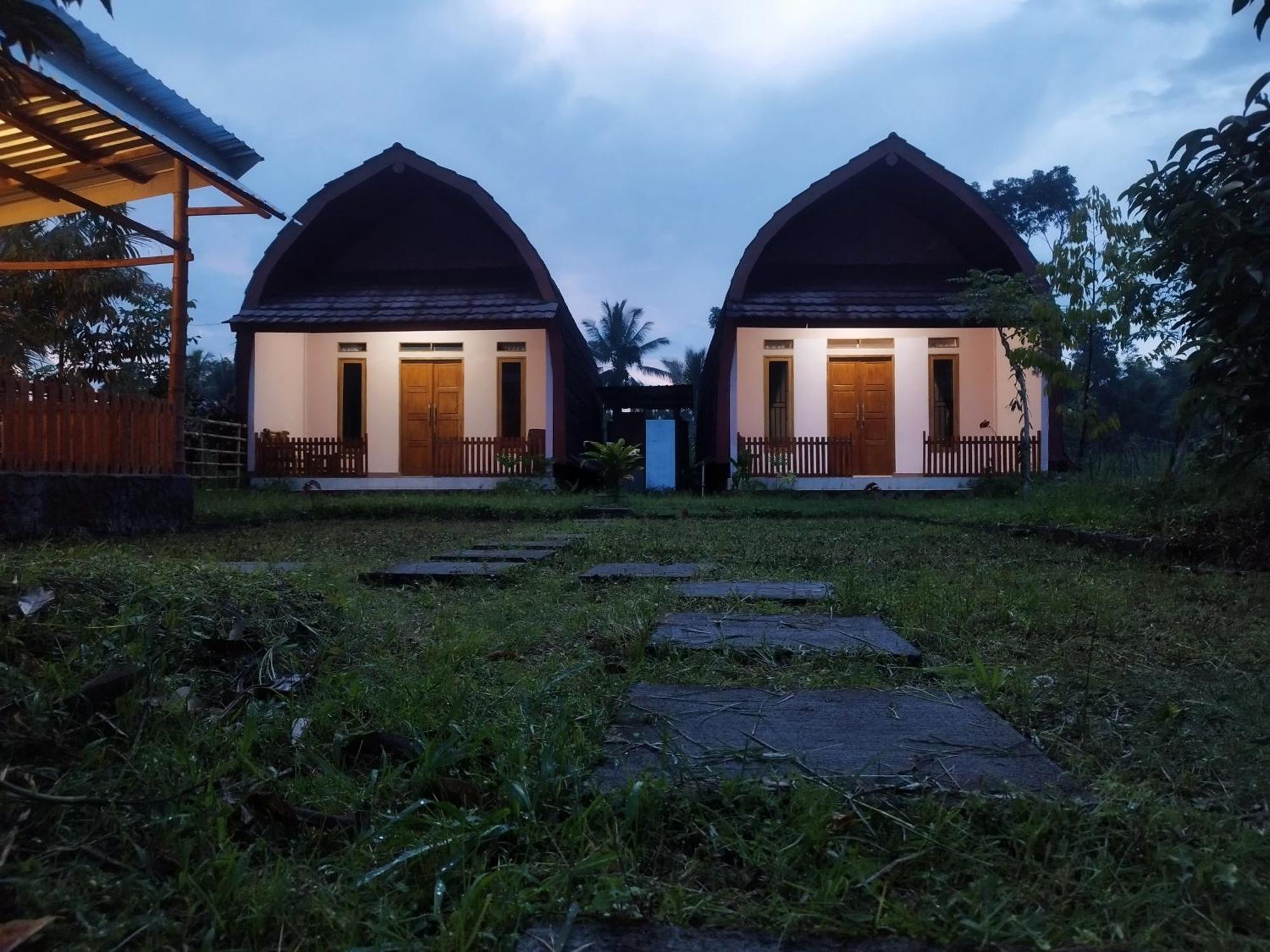 Bale Tetebatu Villa Phòng bức ảnh